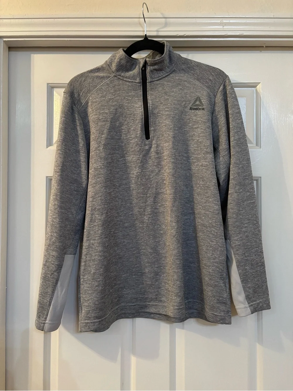 Reebok Men’s Heather Gray Quarter-Zip Pullover